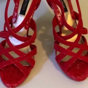 White House Black Market Rioja Red Heal